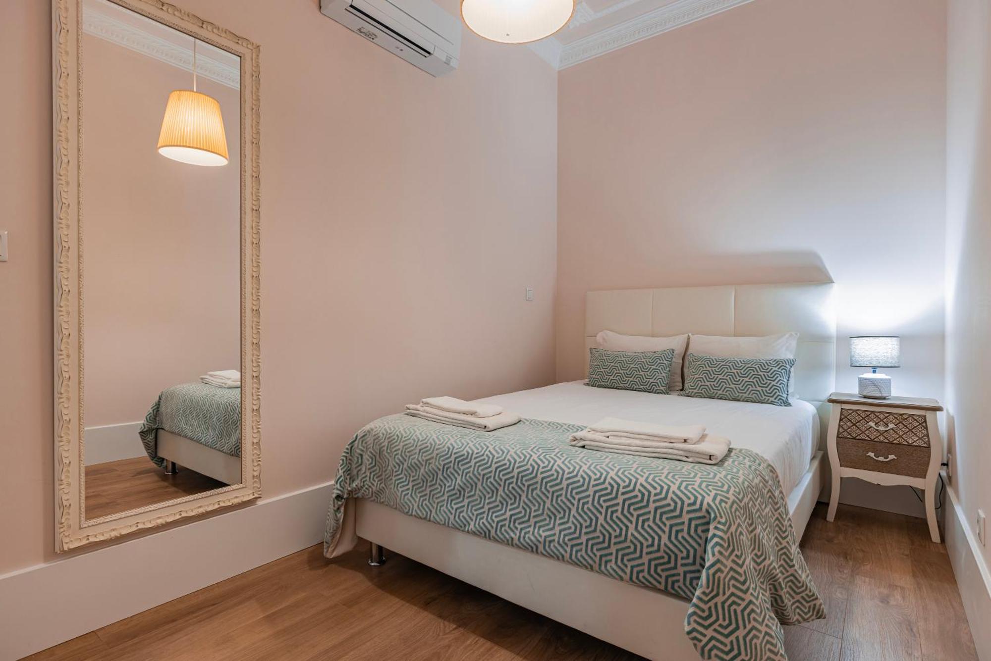 Apartamento Moderno Com Terraco Lisboa Exterior foto